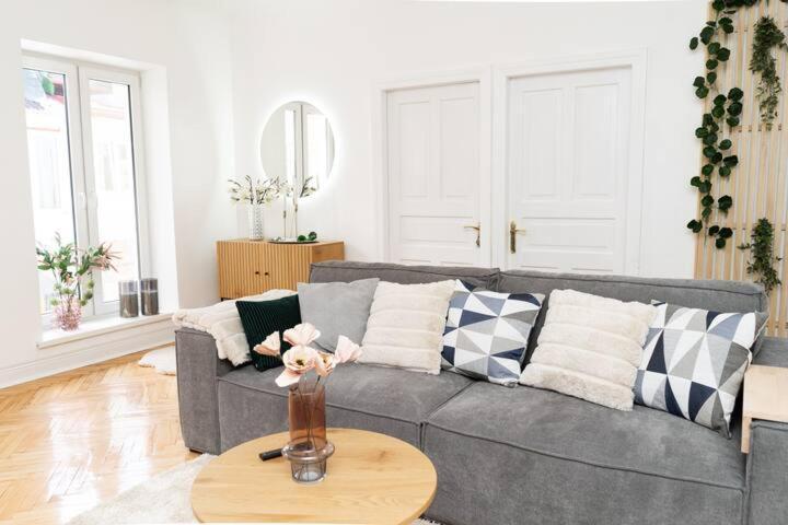Freedom Apartments In The Heart Of Lviv - Balabana Str And Svoboda Avenue Εξωτερικό φωτογραφία
